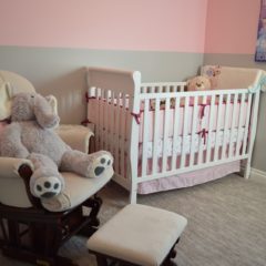 Simplicité et fonctionnalité, les clés pour la chambre de bébé